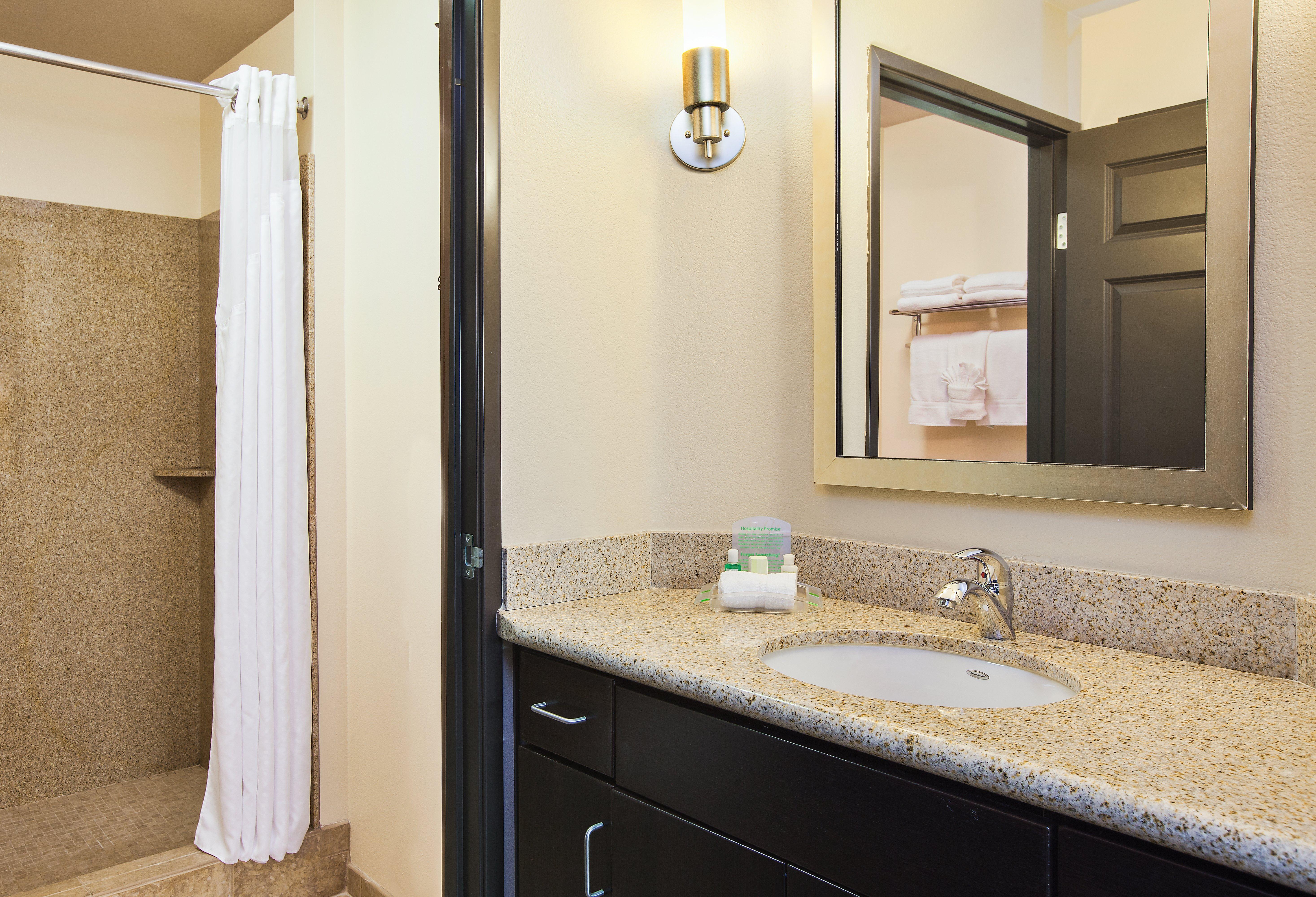 Holiday Inn Oceanside Marina Camp Pendleton By Ihg Eksteriør bilde