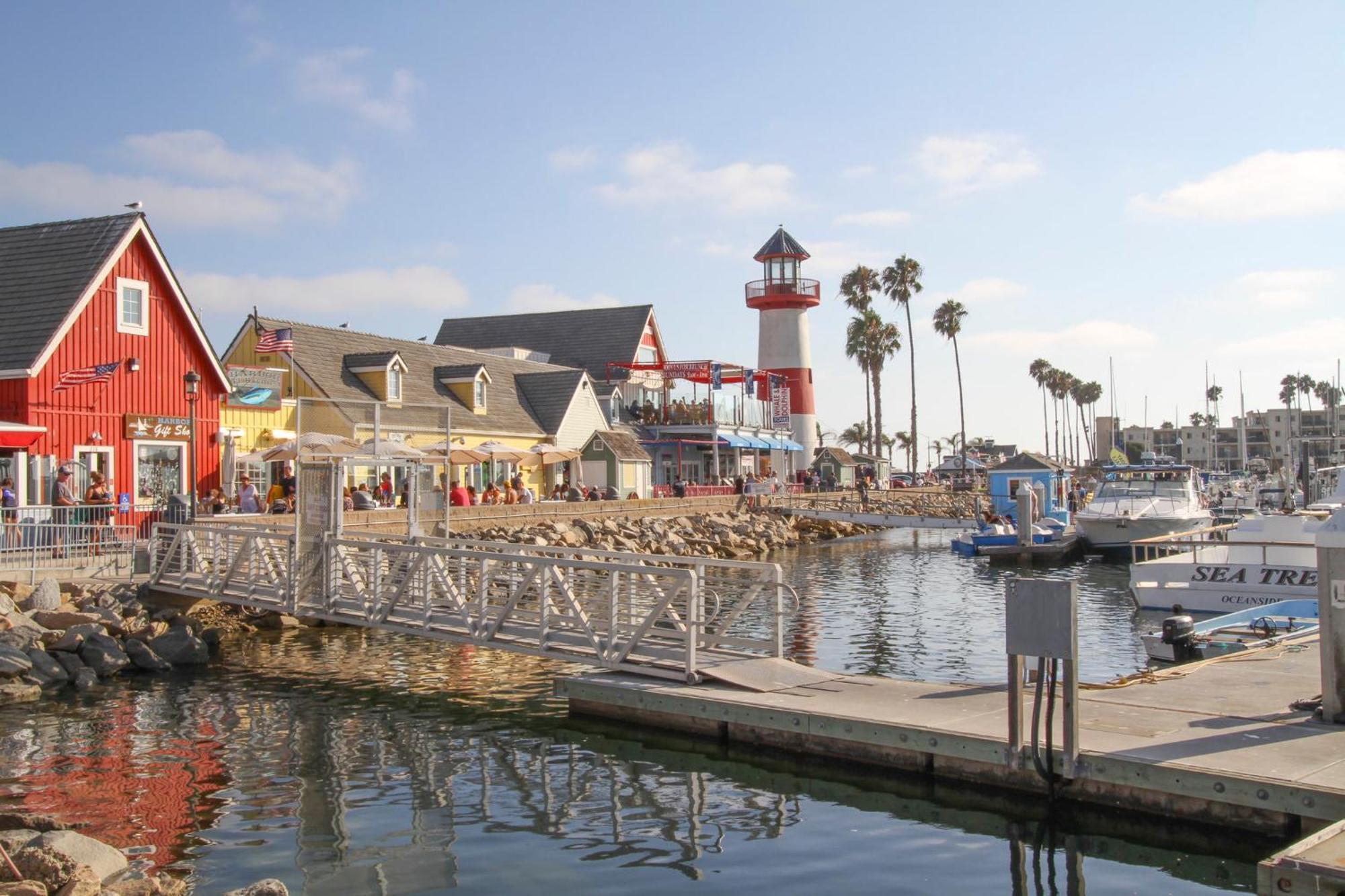 Holiday Inn Oceanside Marina Camp Pendleton By Ihg Eksteriør bilde
